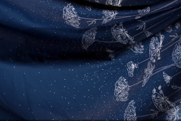 tissu bio popeline coton fleur Mars-ELLE GOTS coton biologique couture durable écologique ombelle bleu foncé lisière motif frontière